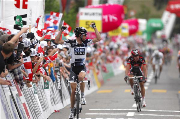 Frank Schleck wins stage 3